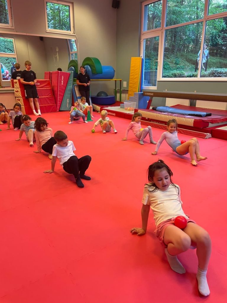 RolliPolli galéria – szertorna foglalkozás